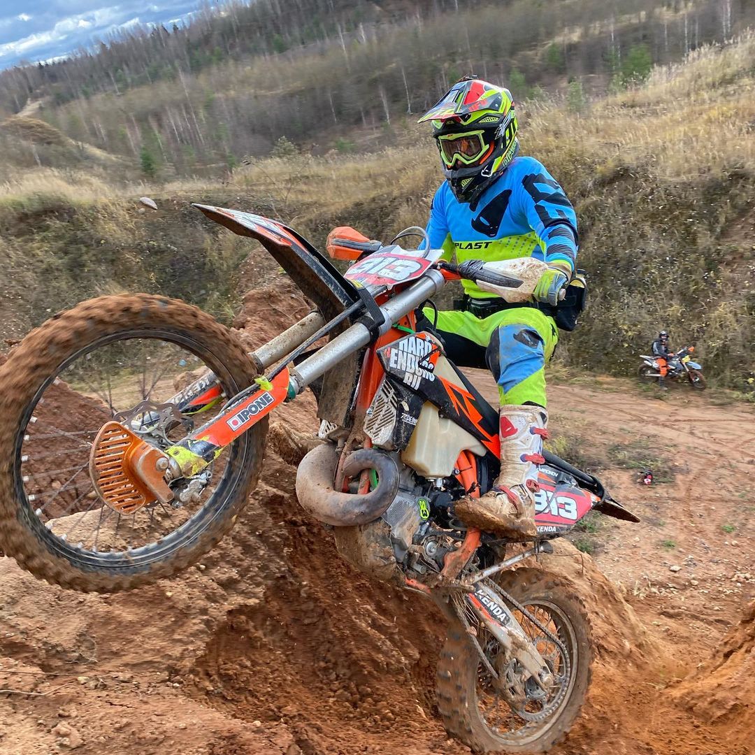 Какое давление должно быть в колесе